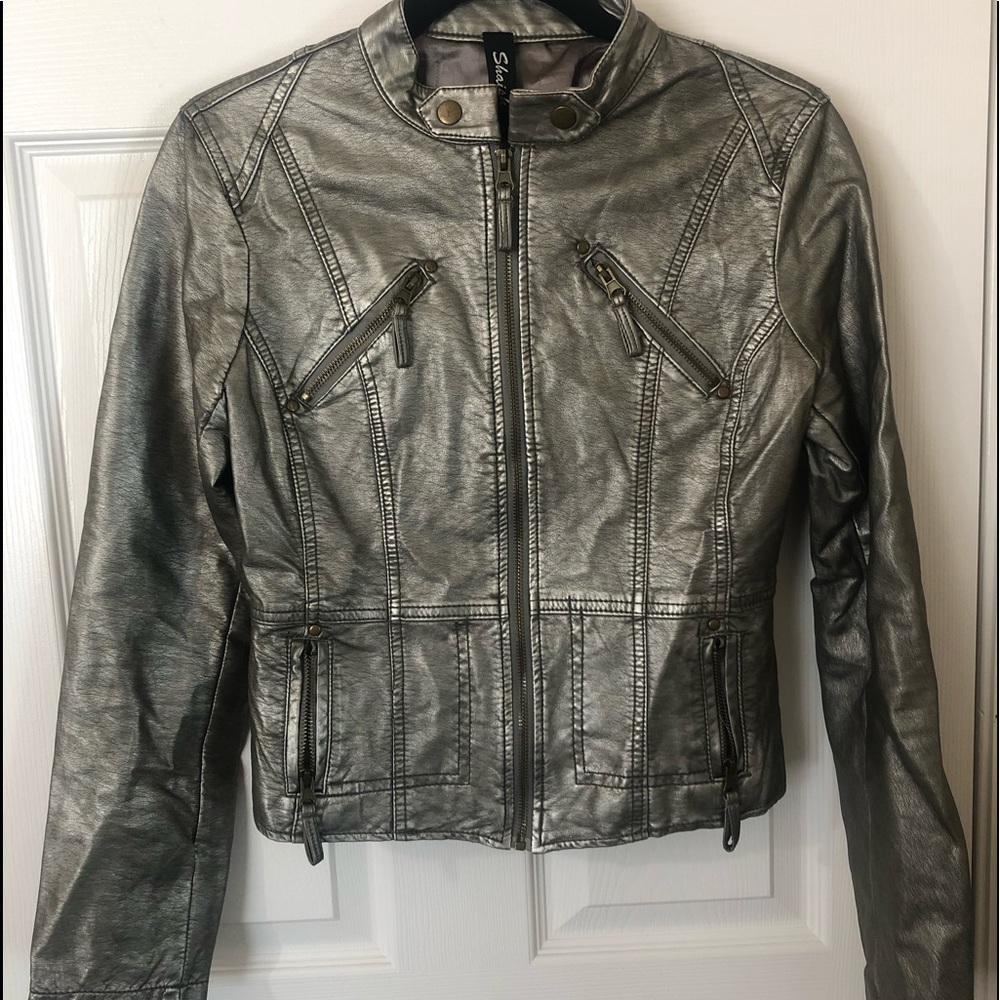 Silver/top goal accent leather jacket